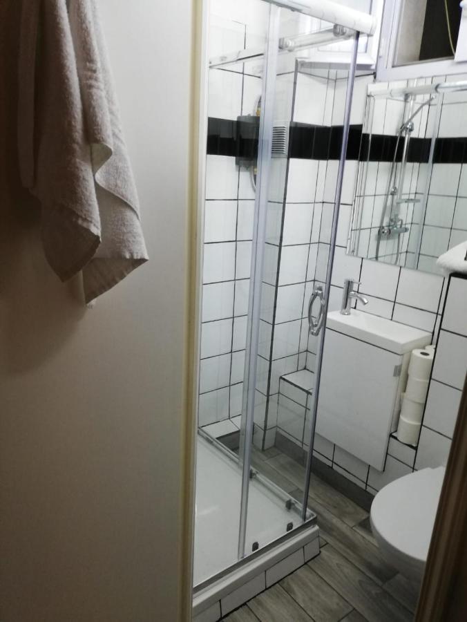 Charming Central Studio *