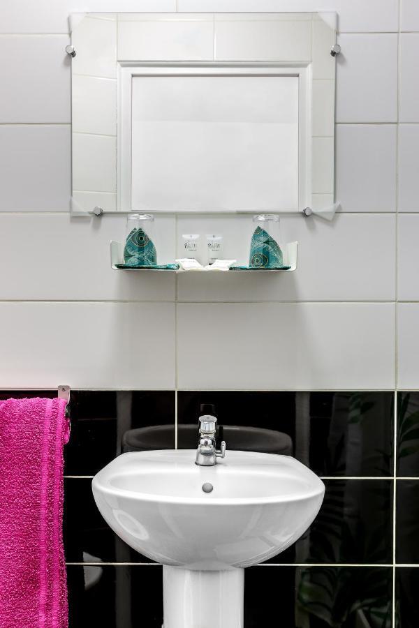 Du Canal Saint Martin Hotel
