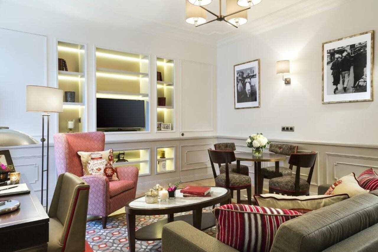 La Clef Tour Eiffel By The Crest Collection Hotel 5*