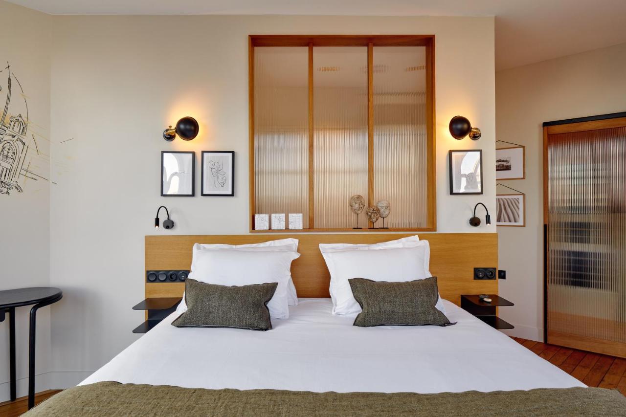 Tinah Paris, Réaumur - Montorgeuil 2*