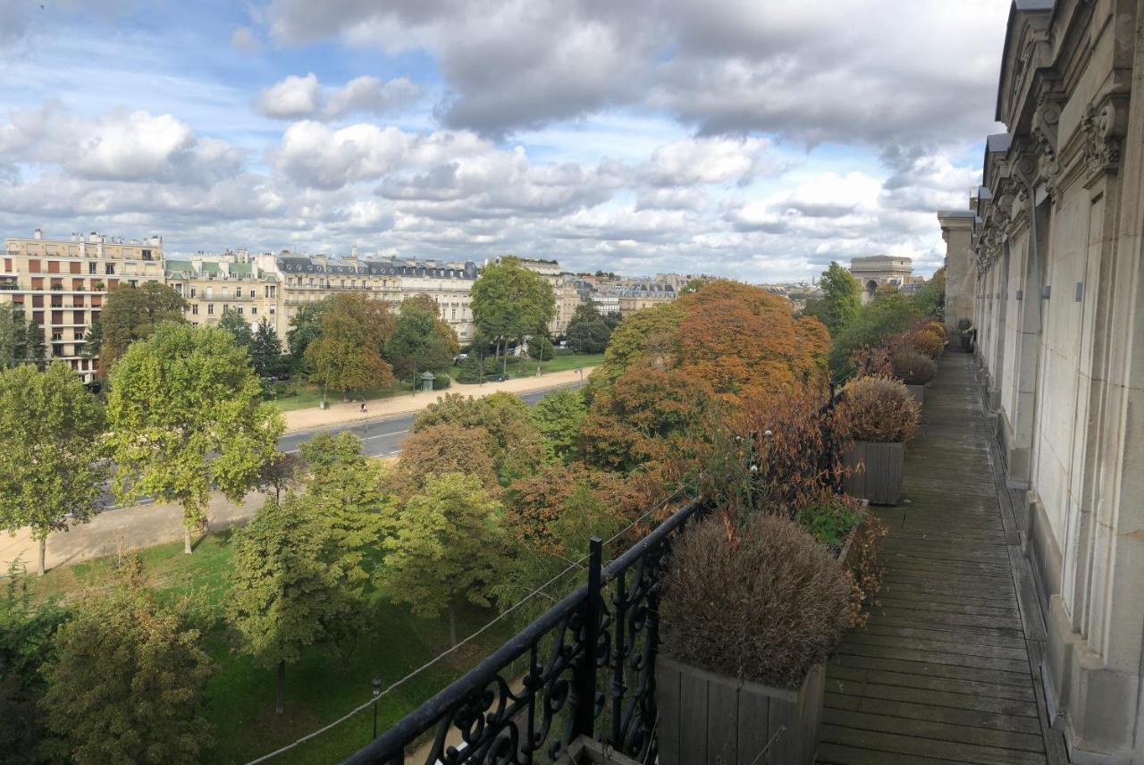Arc De Triomphe - Foch Palace Apartment *