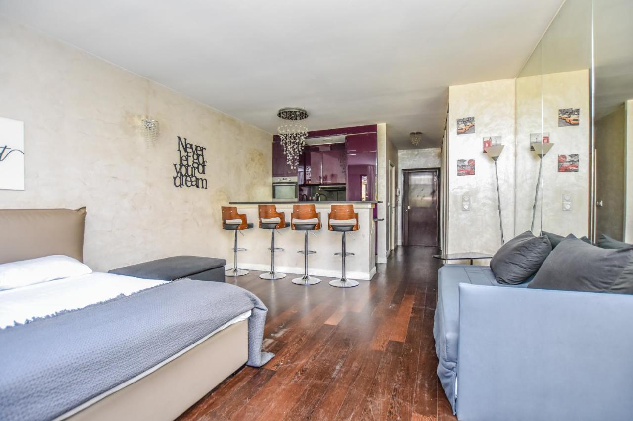 Luxe Exceptionnel, Avenue Foch