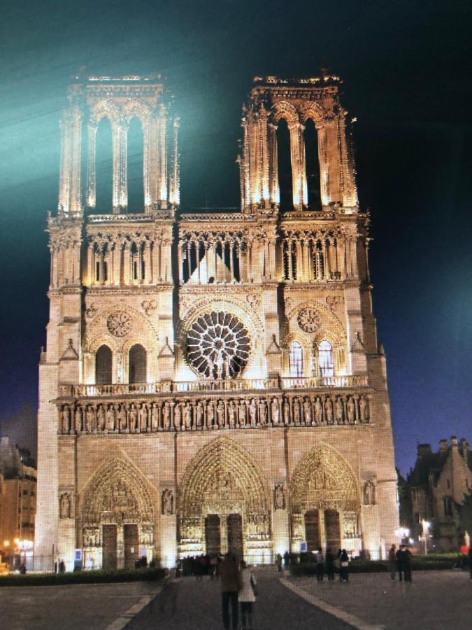 New Etoile Arc De Triomphe Renovated March 24 Apartment