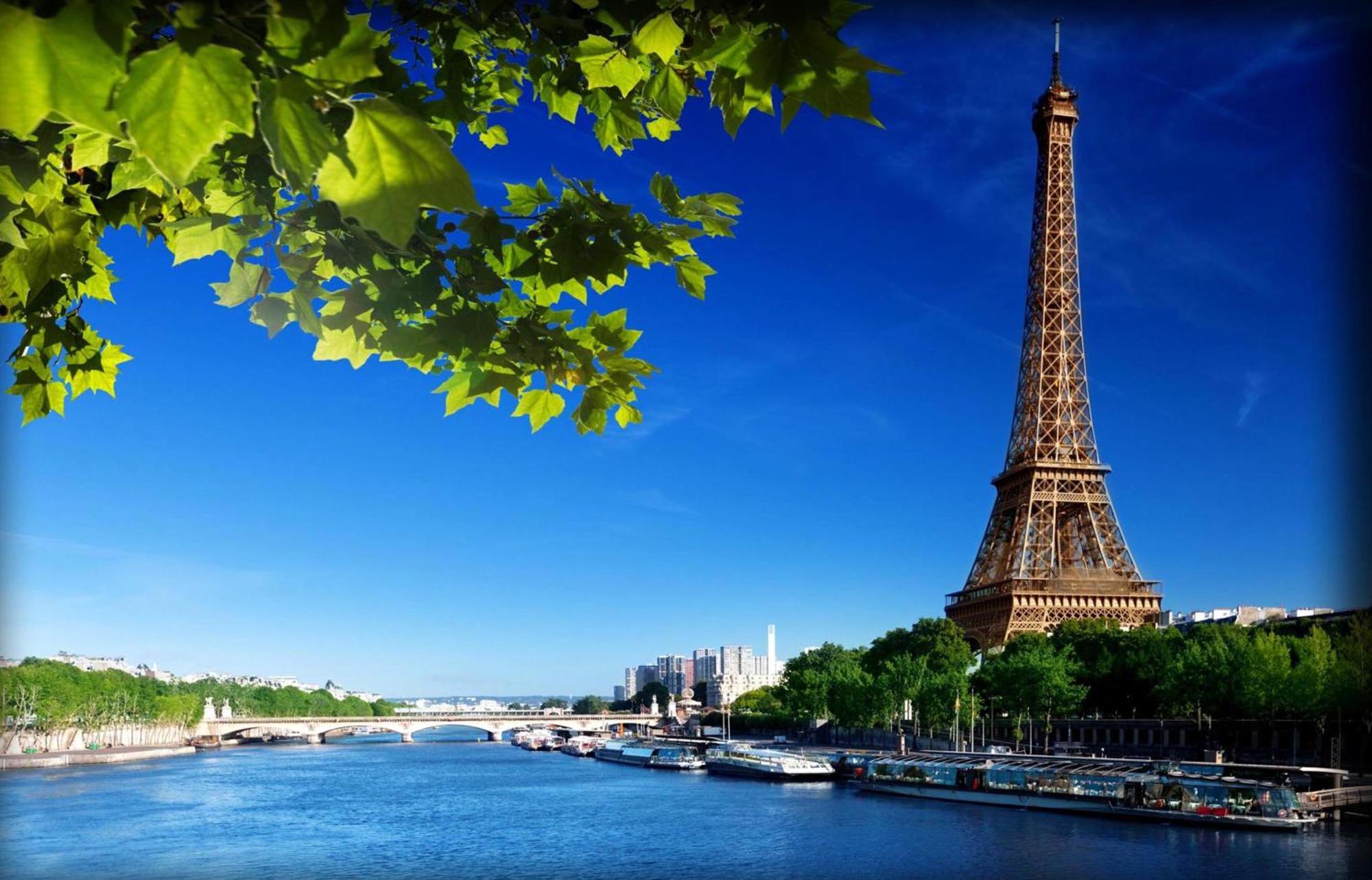 Daumier - New 2 Bdrs Flat Near La Seine *