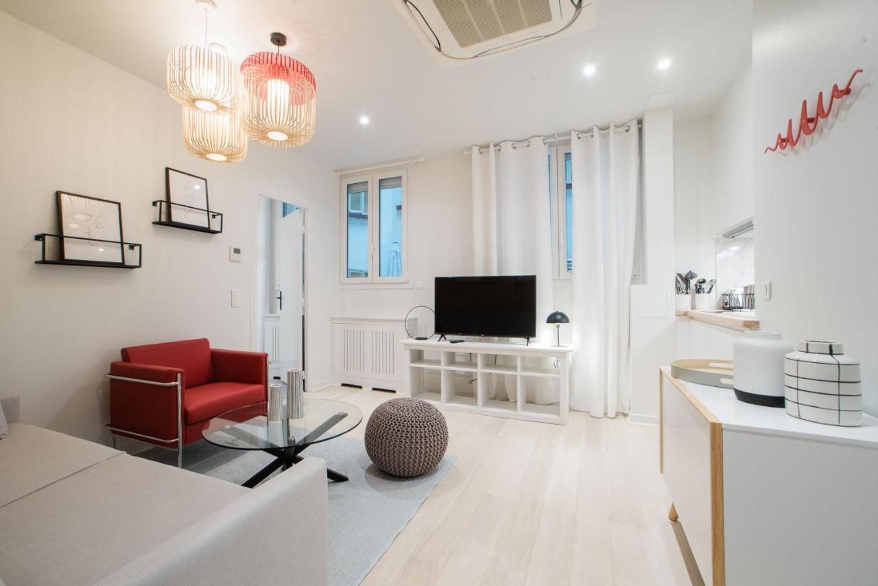 Eluard Au Coeur De La Rive Gauche, Neuf, Design, 2-4 Personnes Parigi