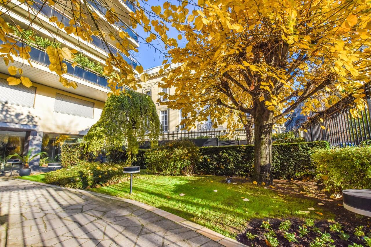 Luxe Exceptionnel, Avenue Foch *