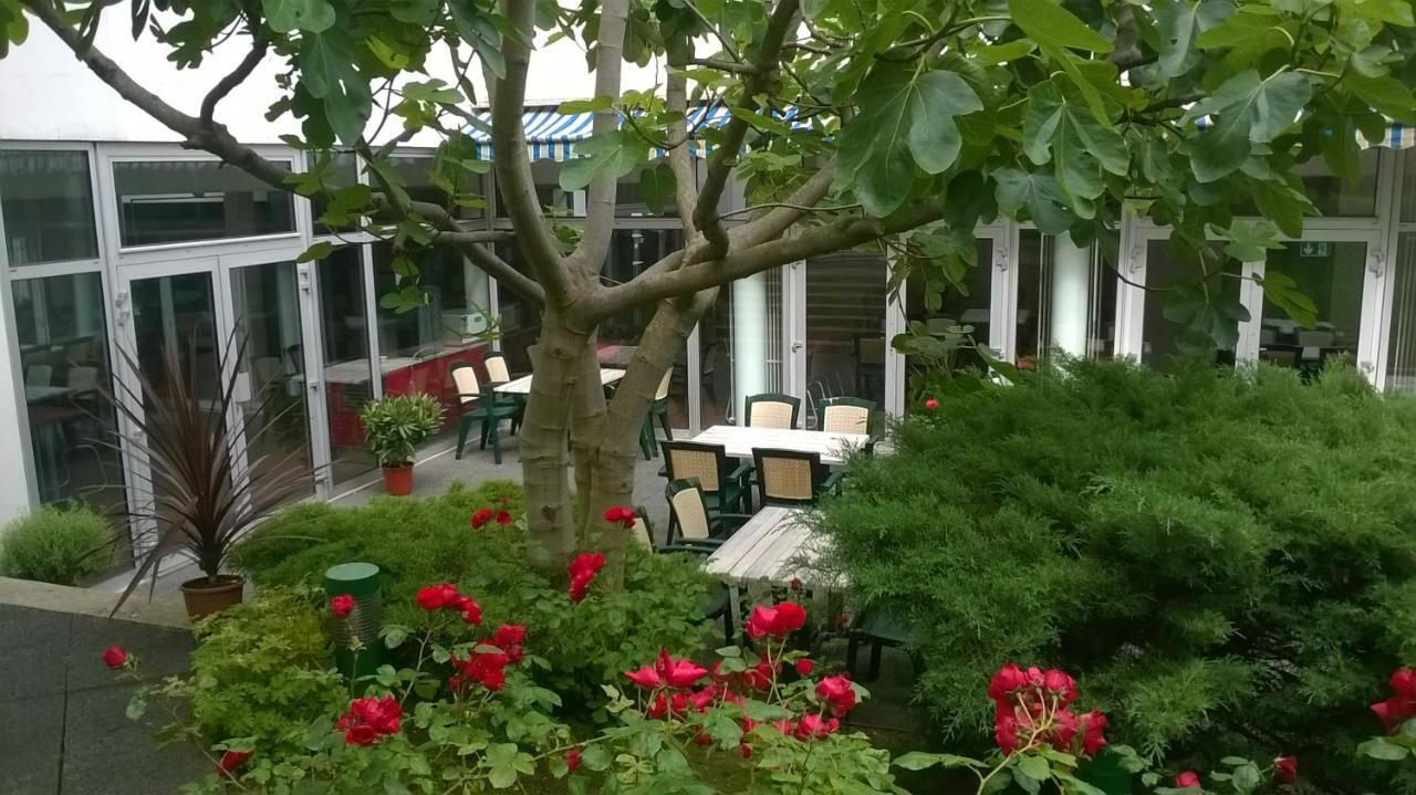 Cis Kellermann Hotel