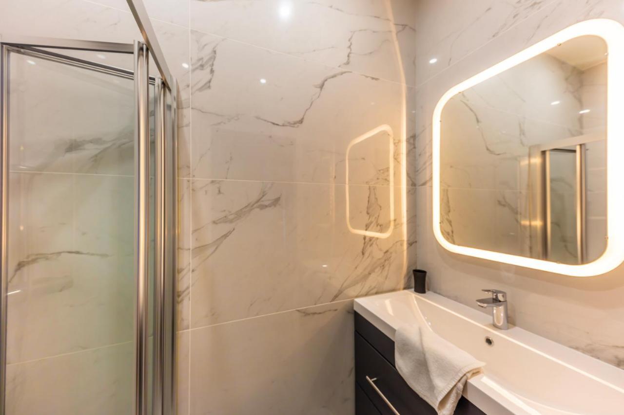 Apartment Brand New Apartment- Bastille District