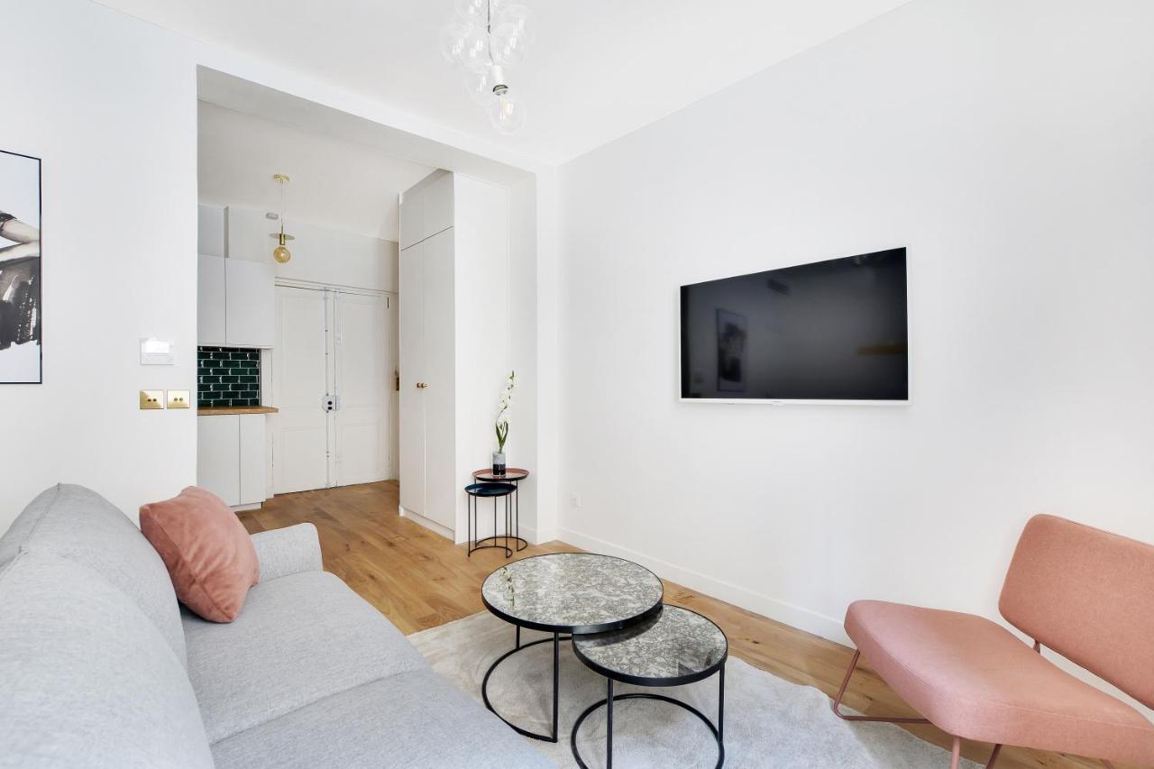 Pick A Flat's In Parc Monceau - Rue De Naples *