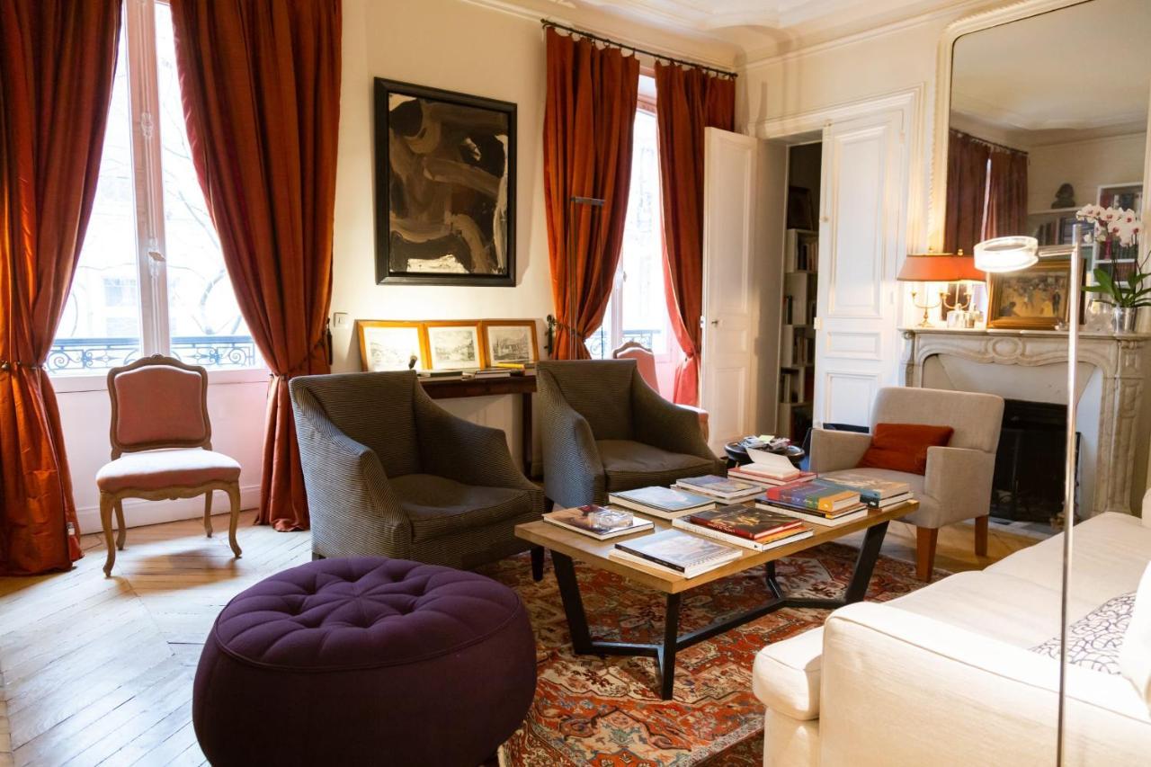 Bright And Luxurious In The Heart Of Parigi