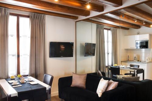 Résidence Du Lion D'or Louvre Aparthotel Parigi