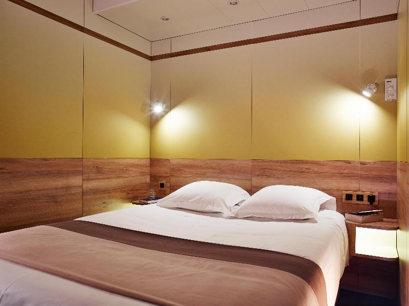 Median Porte De Versailles Hotel 3*