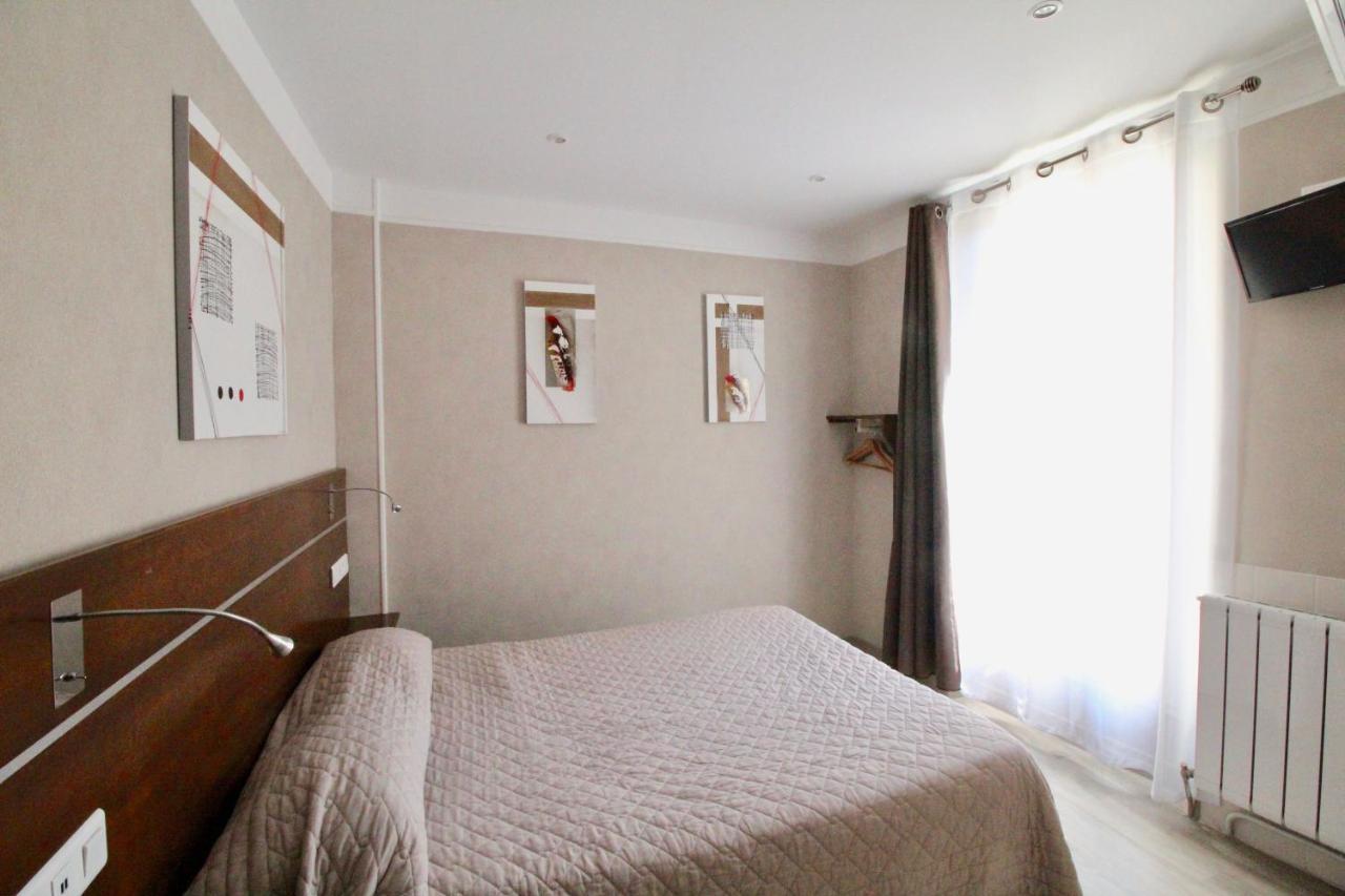 Des Pyrenees Hotel 3*