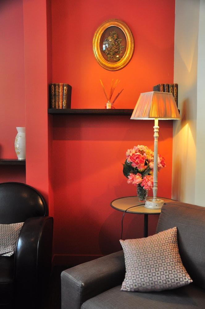 De Sèvres Hotel 3*