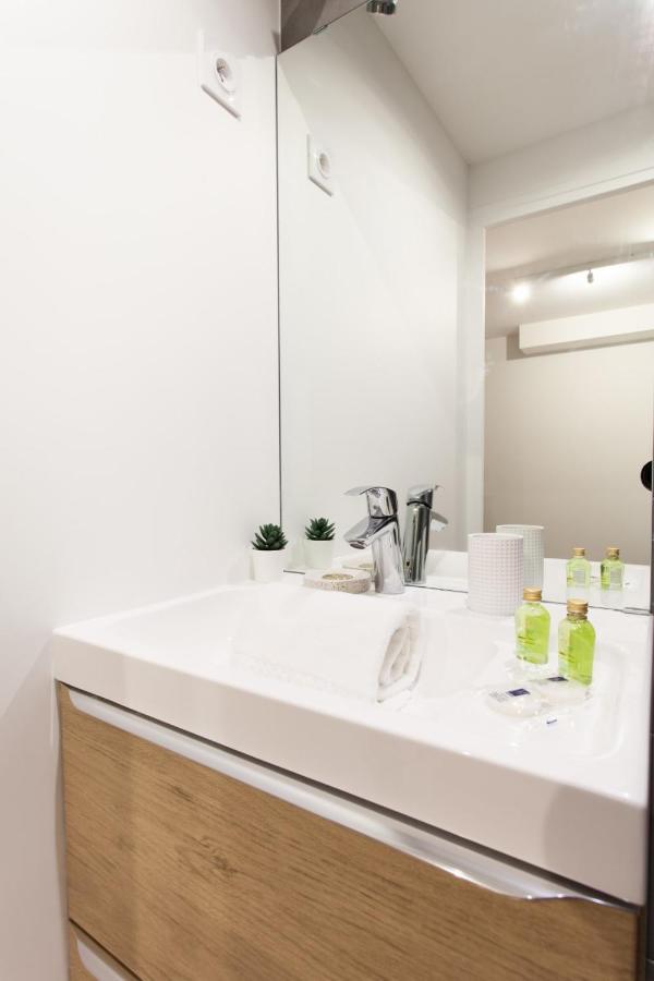 Luminous Appt And Design Close To The Sacred Heart
