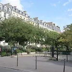 Refurbished Design Flat -Near Champs-Elysees Paris