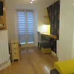 Cosy Studio Of 17 Square Meters At Place Monge 75005