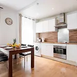 Avenue De Mars 2Br