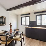 Apartment Le Marais By Studio Prestige