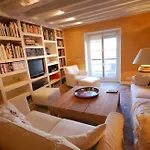 2 Bedroom Apartment-Luxembourg Garden