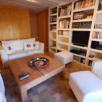 2 Bedroom Apartment-Luxembourg Garden