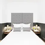 LivinParis - Luxury 3 Bedrooms République I