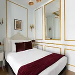 Luxury 2 Bedroom Apartment - Louvre