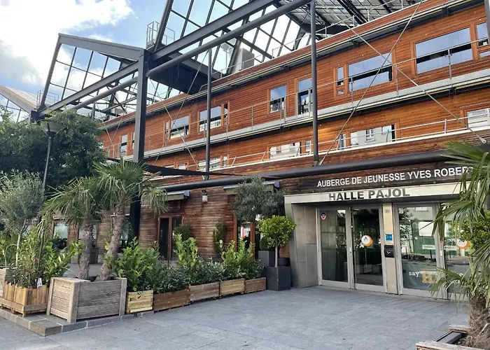 Auberge De Jeunesse Hi Paris Yves Robert