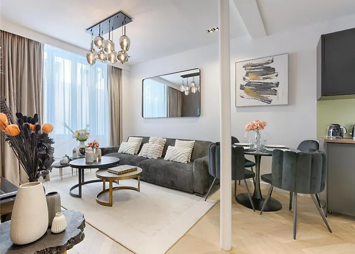 Stylish 2 Bedroom Near Montmartre Sacre Coeur