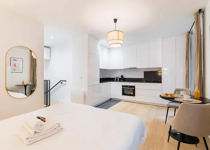 Studio Refait A Neuf Montmartre - Paris 18 - 2P - Flat-Guest