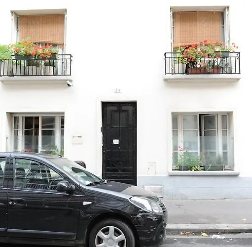 Paranjib Guesthouse