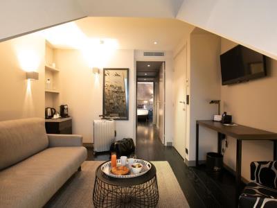 Blackston Opera Hotel