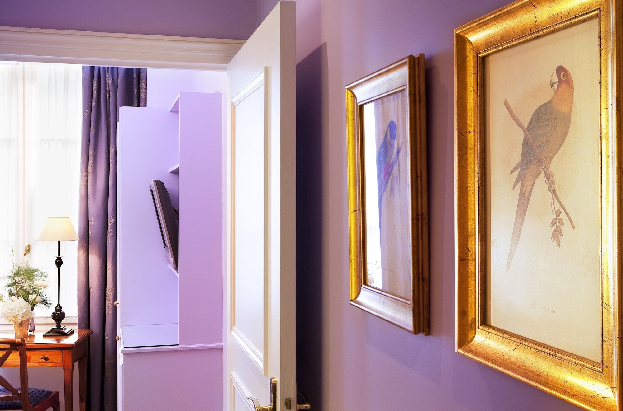 Le Relais Saint Honore Paris