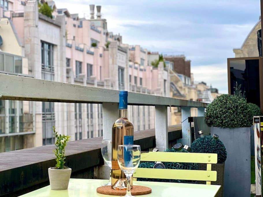 Champs Elysees-belle Terrasse, Luxueux Appartamento *