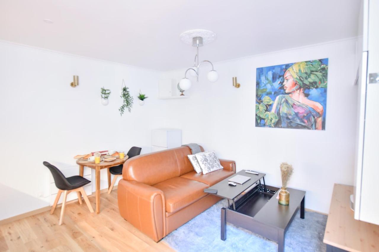 Apartment La - Charming 2 Paris