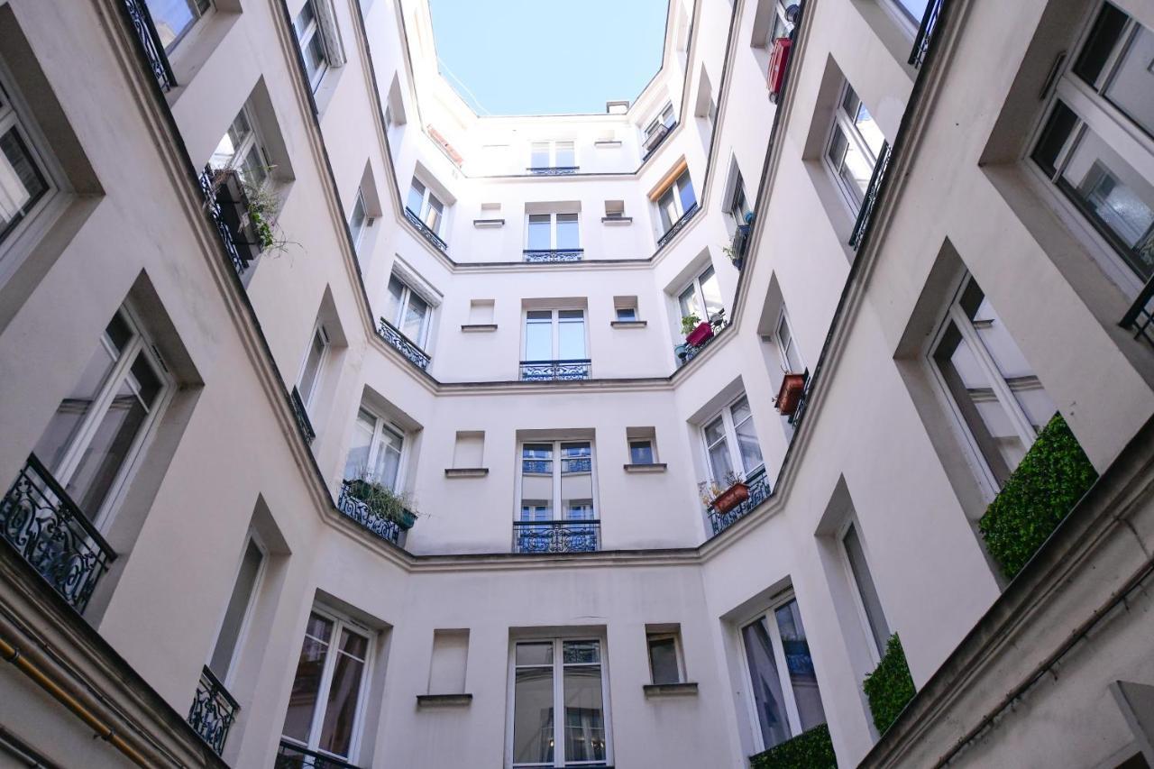 La - Charming 2 Paris