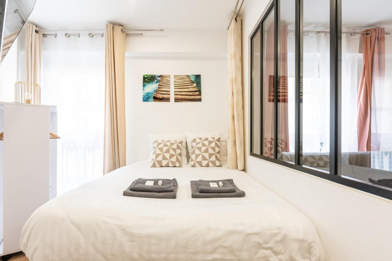And Warm Flat For Four Or Six People In Center * Paris