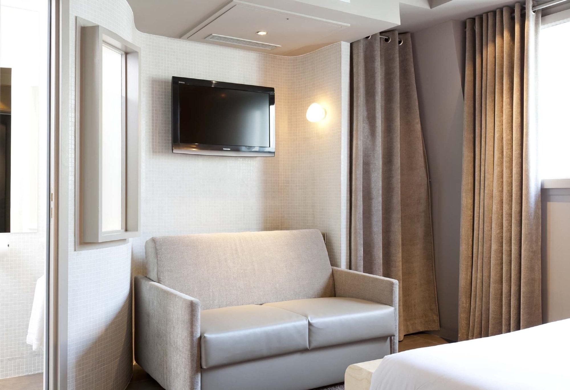 Du Cadran 4* Paris