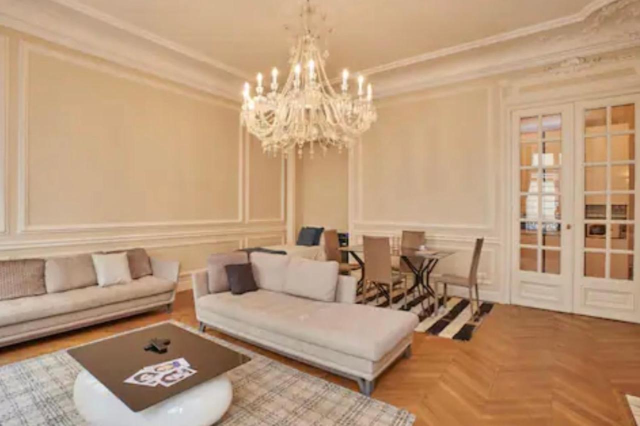 Glamorous Apartment, Excellent Location * Parigi