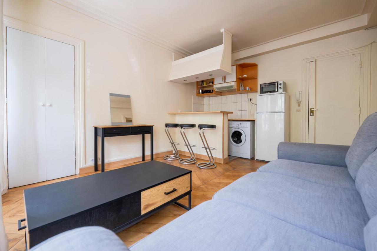 Deux Pieces Avenue Parmentier Appartamento