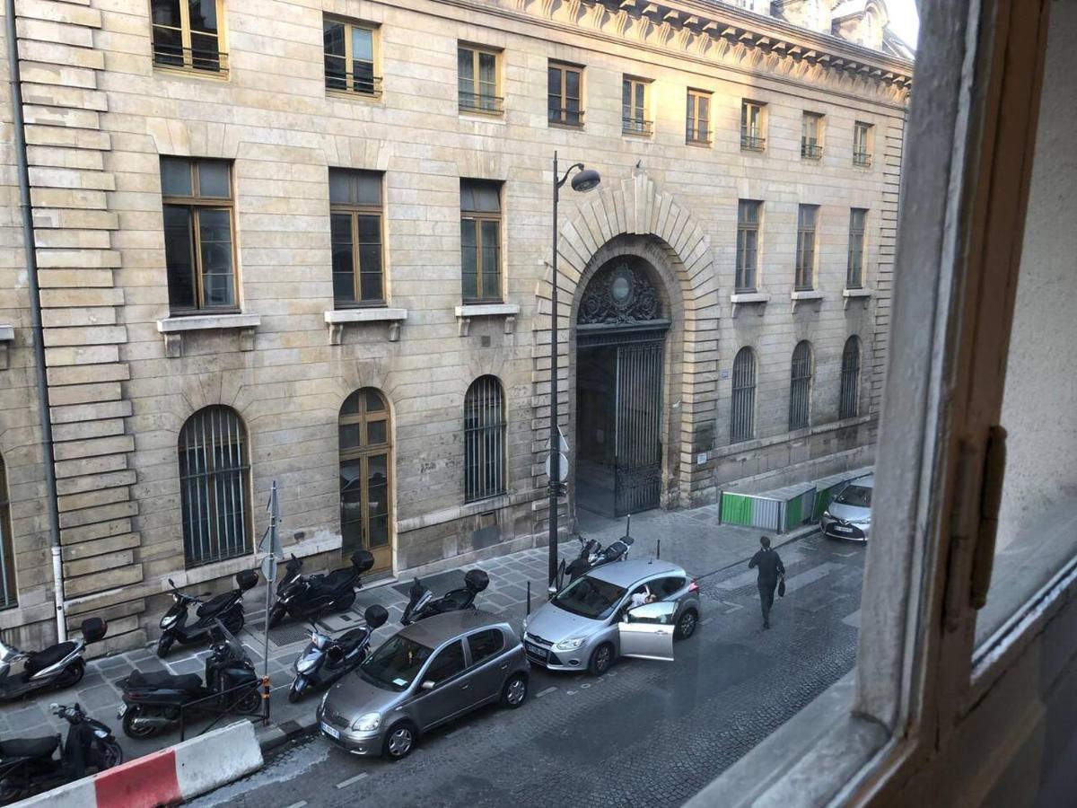 Cosy Arc De Triomphe Champs Elysees Bail Mobilite * Parigi