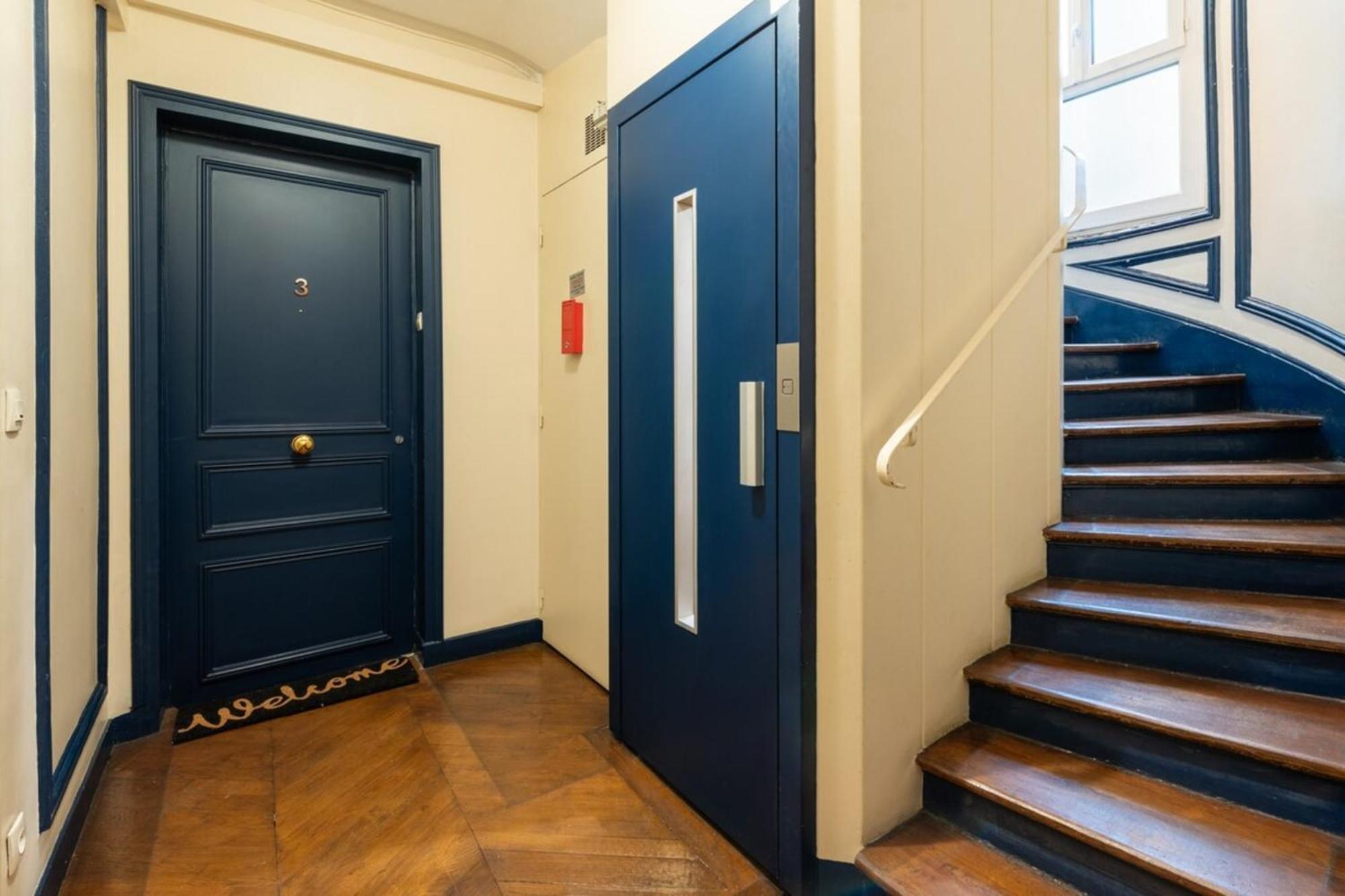 Cosy & Well-connected 1bd Apartmentsaint Lazare Appartamento *