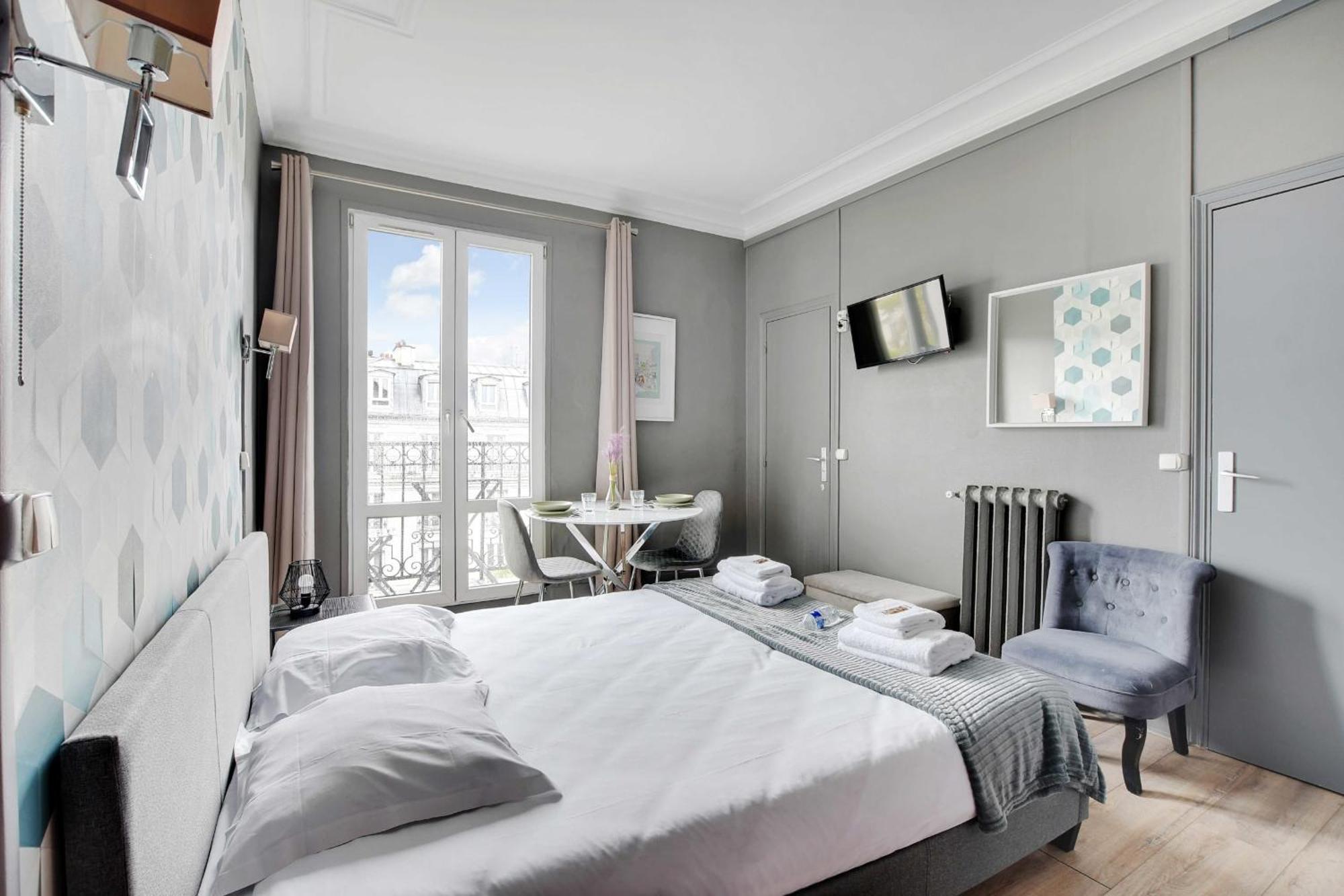 Republique - Magenta Apartment