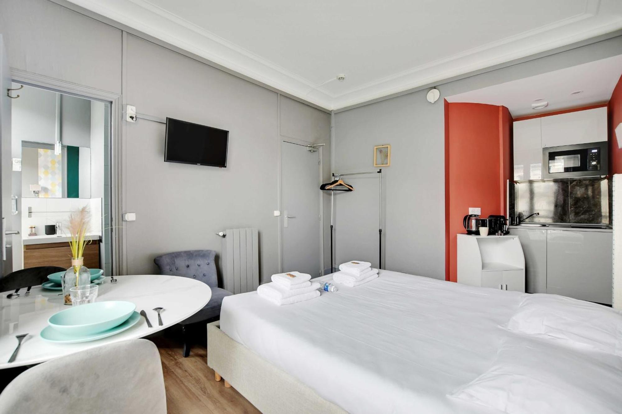 Apartment Republique - Magenta Paris