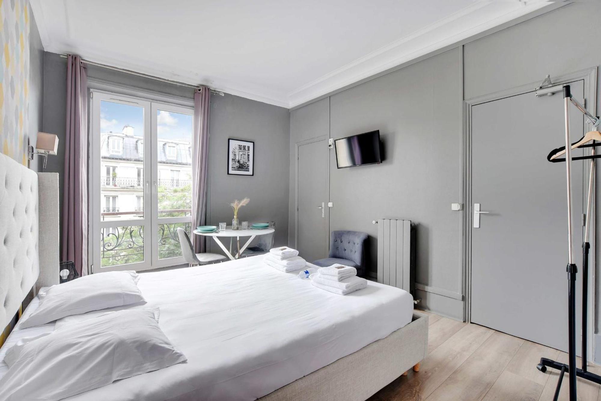 Apartment Republique - Magenta