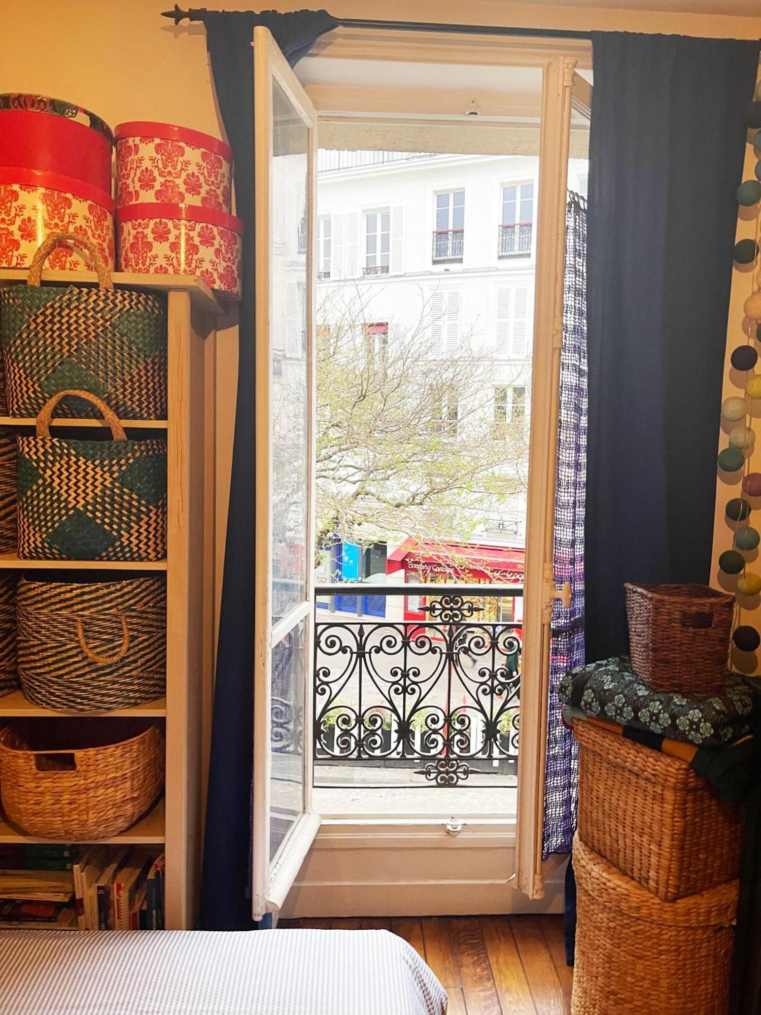 Flat In Montmartre/abbesses Apartment