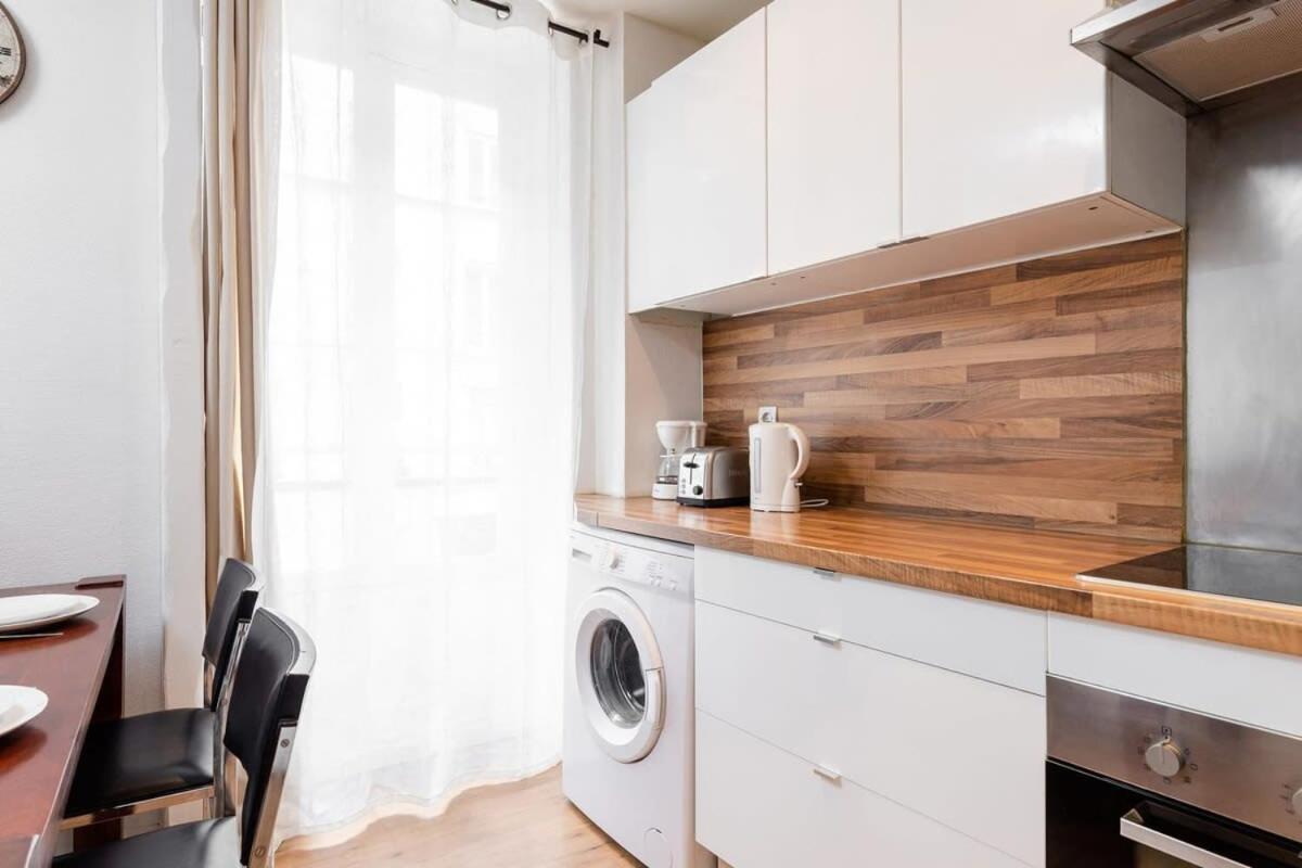 Apartment Avenue De Mars 2br *