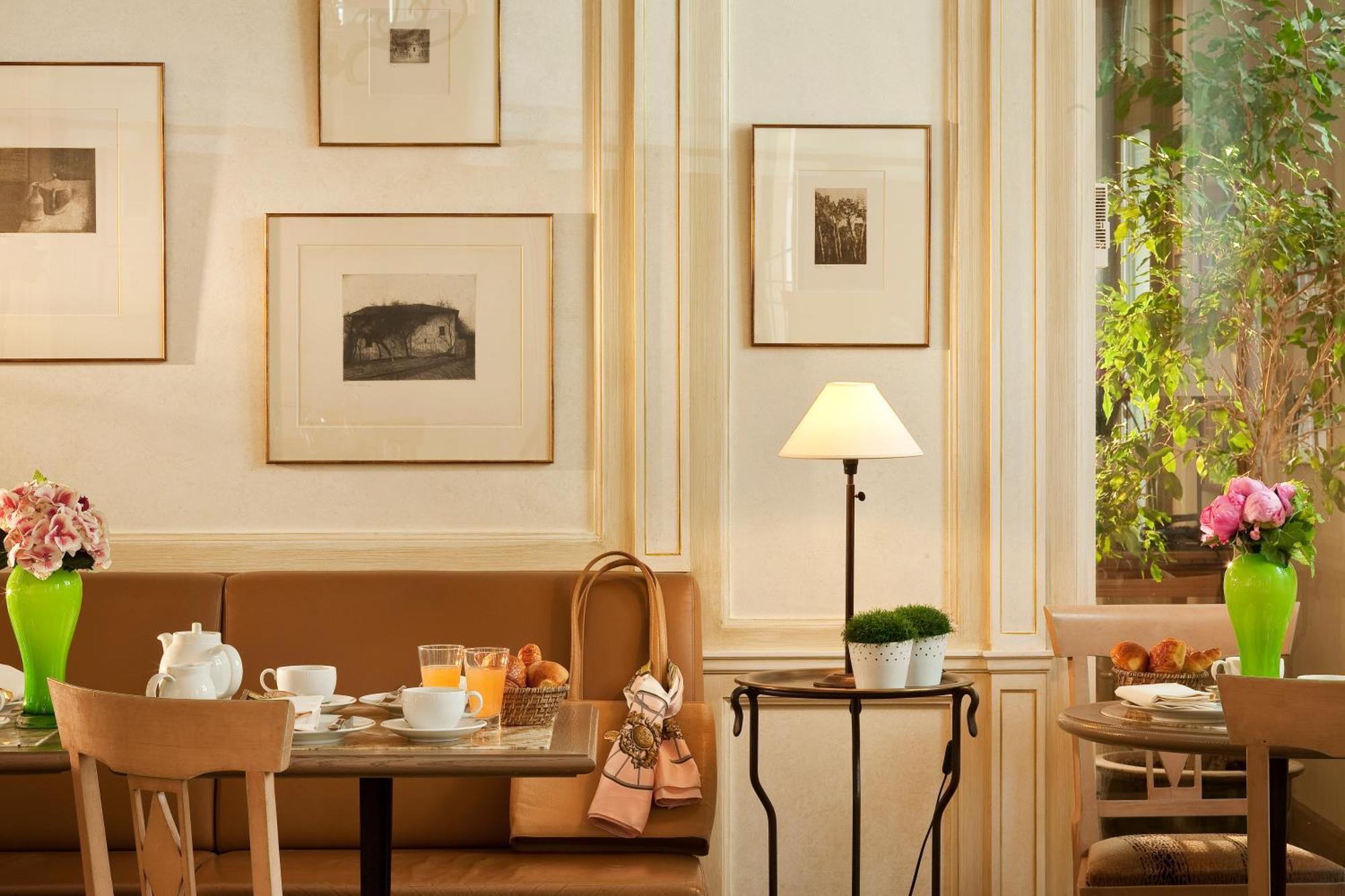 Hotel De L'arcade Parigi