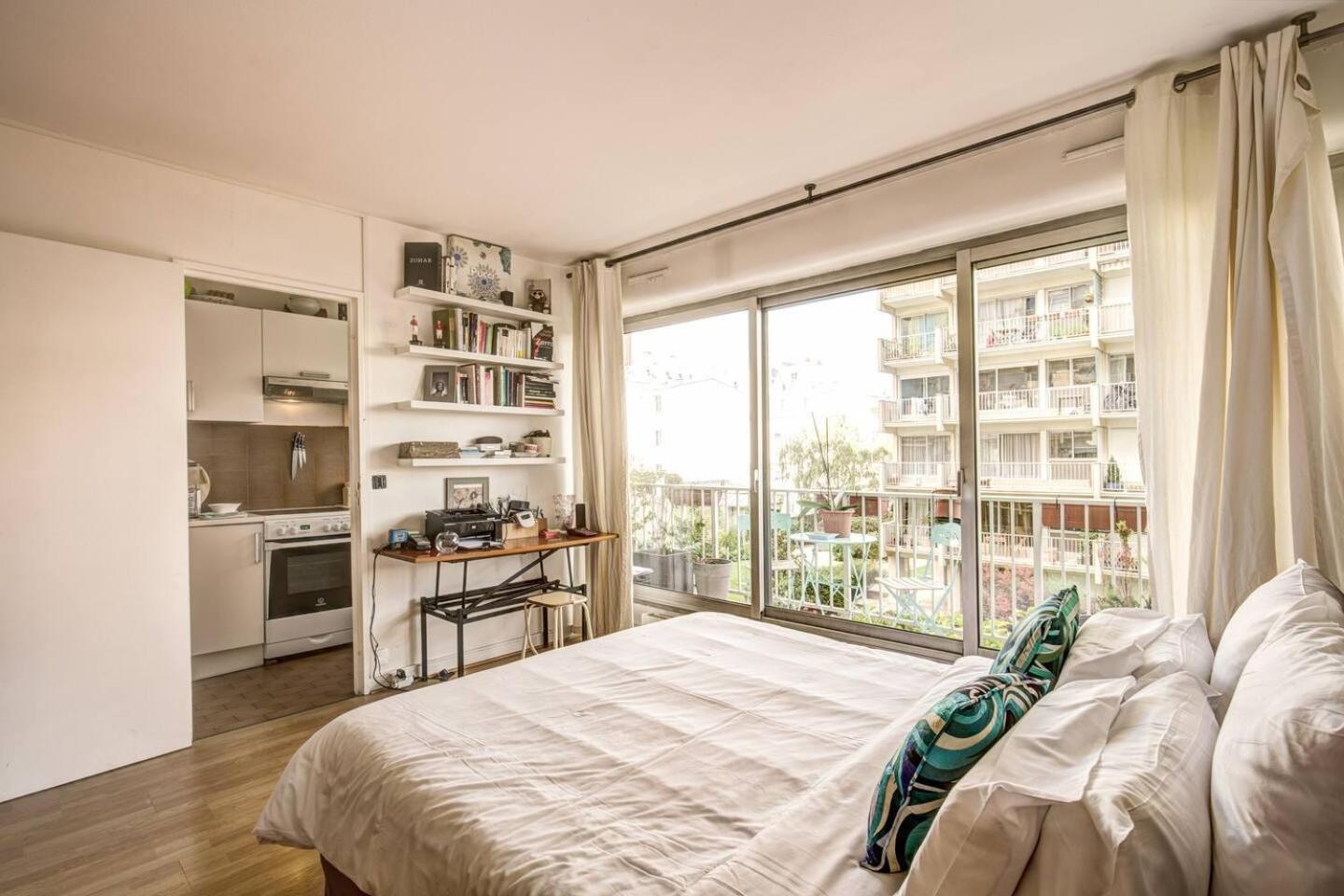 Beautiful Big In Rue Saint Appartamento Parigi
