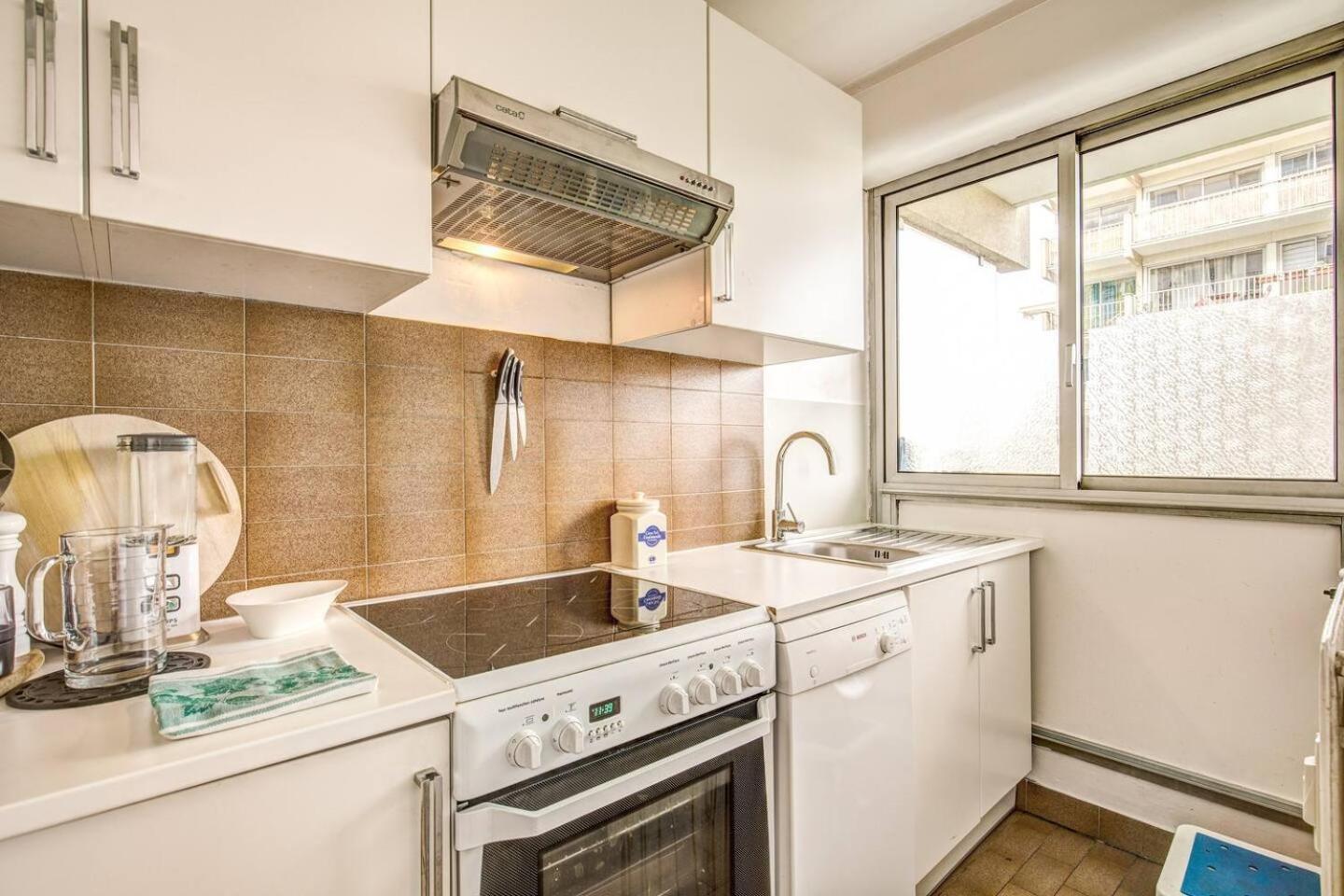 Appartamento Beautiful Big In Rue Saint Parigi
